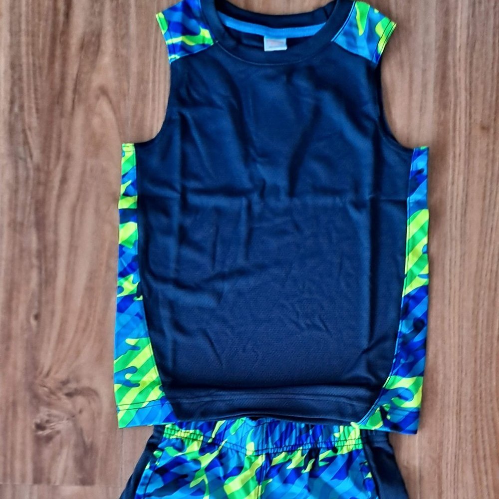 NWT Boy's Gymboree matching tank and shorts set in navy camo small (5-6 years)